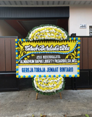 Papan Bunga Duka di Lubuk Tanjung